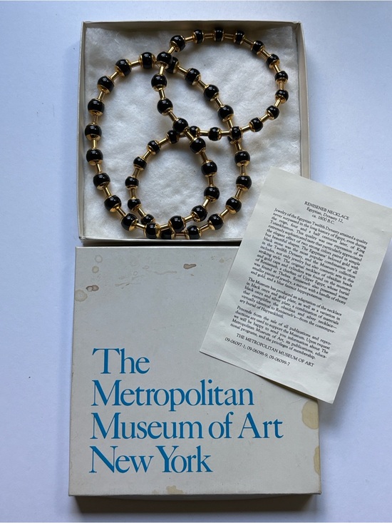 Jewelry - Metropolitan Museum of Art Beaded Necklace Set - Black and Gold